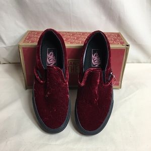 Vans classic slip on